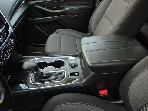 Used 2023 Chevrolet Traverse LT w/ LPO, Floor Liner Package image 27