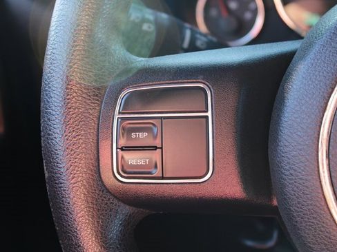 Used 2016 Jeep Wrangler Unlimited Sport image 27