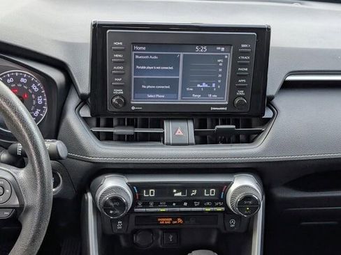 Used 2021 Toyota RAV4 XLE image 12