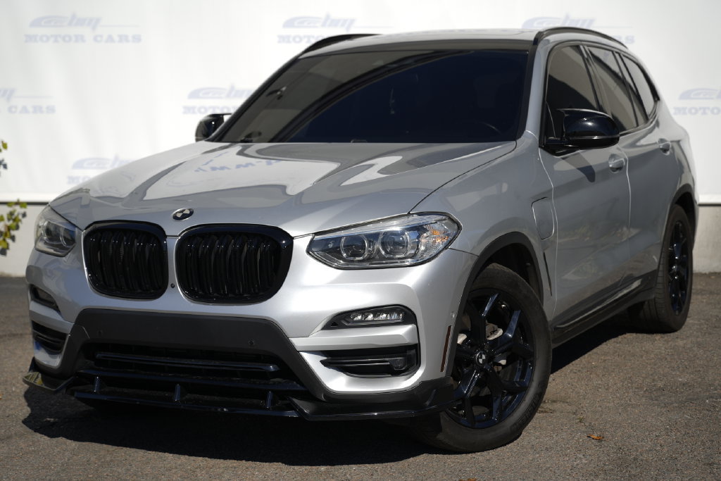 Used 2021 BMW X3 xDrive30e w/ Premium Package AWD/4WD image 2