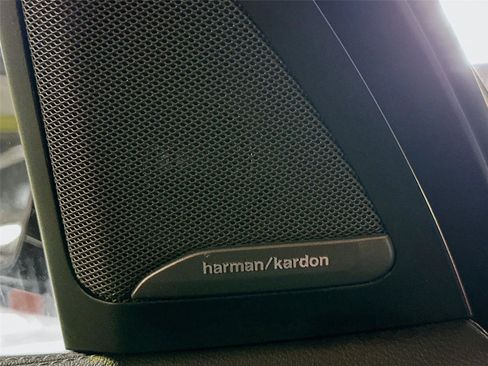 Used 2020 BMW X5 xDrive40i w/ M Sport Package image 19