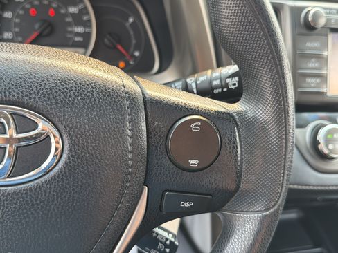 Used 2013 Toyota RAV4 XLE AWD/4WD image 17