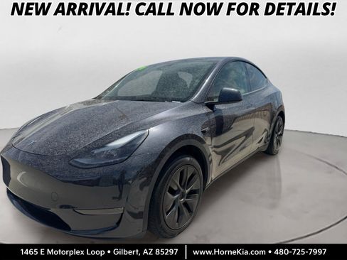 Used 2025 Tesla Model Y Long Range RWD image 1