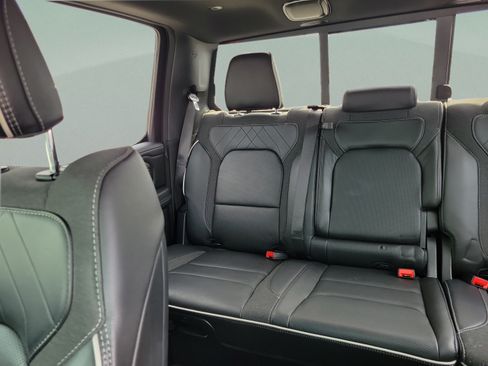 Used 2025 RAM 1500 Limited AWD/4WD image 8