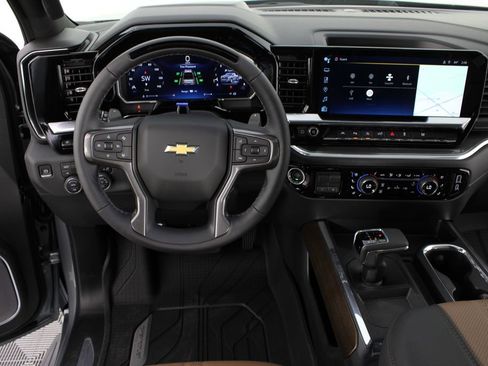 New 2026 Chevrolet Silverado 1500 High Country w/ High Country Premium Package AWD/4WD image 12