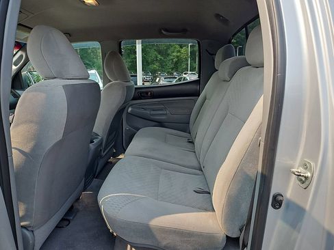 Used 2011 Toyota Tacoma 4x4 Double Cab w/ SR5 Pkg #2 image 12