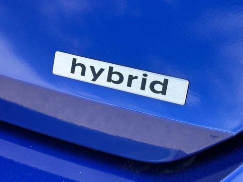 New 2025 Hyundai Elantra SEL image 8