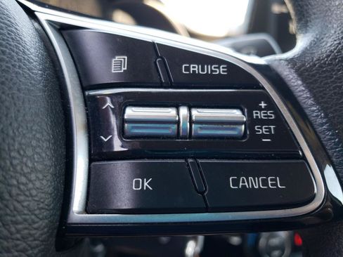 Used 2019 Kia Forte LXS FWD image 17