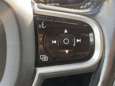 Used 2022 Volvo XC90 T6 Inscription image 15