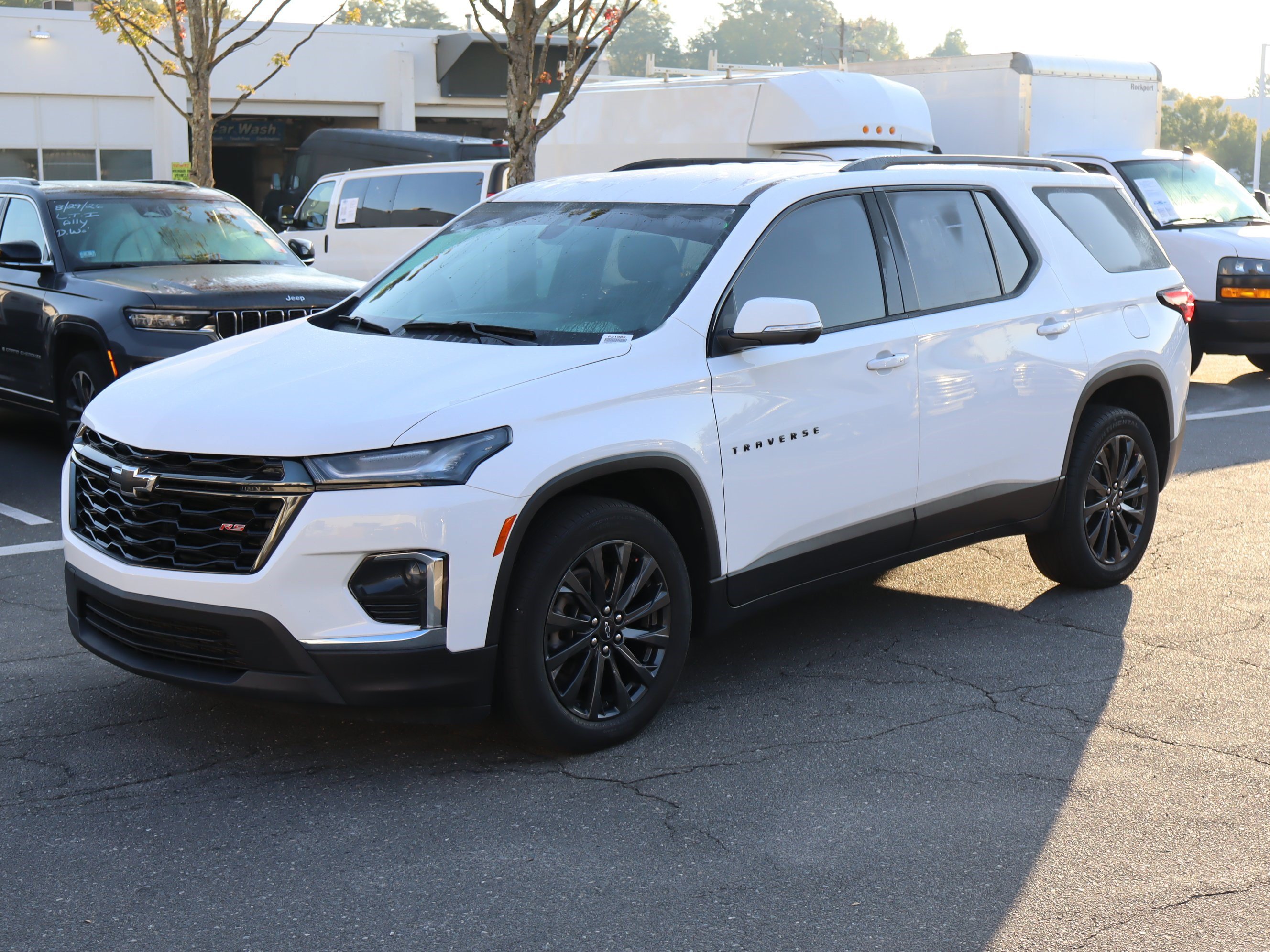 Used 2023 Chevrolet Traverse RS FWD image 5