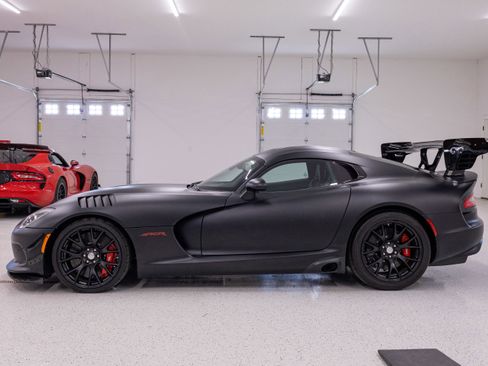 Used 2017 Dodge Viper GTC w/ ACR Package RWD image 7