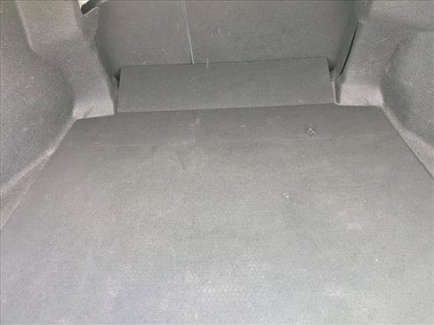 Used 2020 Toyota Camry SE image 6