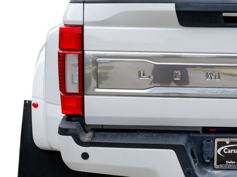 Used 2022 Ford F450 Limited w/ FX4 Off-Road Package AWD/4WD image 52