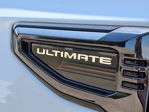 Certified 2026 GMC Yukon XL Denali Ultimate w/ LPO, Floor Liner Package AWD/4WD image 38