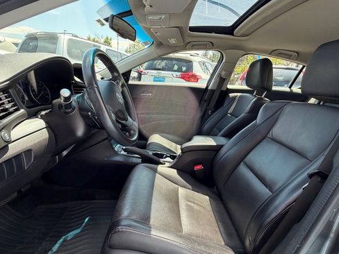 Used 2014 Acura ILX w/ Premium Package FWD image 7