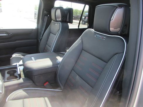 New 2026 GMC Yukon AT4 Ultimate AWD/4WD image 11