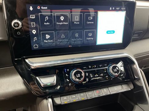Used 2025 GMC Sierra 1500 Denali AWD/4WD image 23