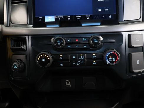 Used 2025 Ford F150 XL RWD image 27