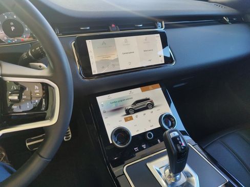 Used 2023 Land Rover Range Rover Evoque R-Dynamic S image 7