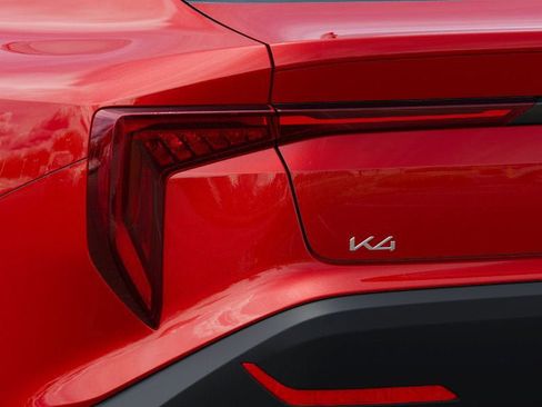 New 2025 Kia K4 LXS image 11