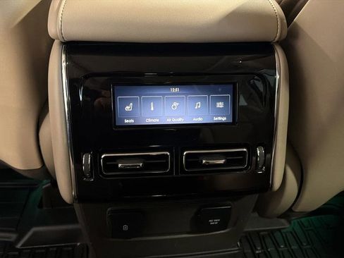 Used 2022 Lincoln Aviator Reserve w/ Equipment Group 201A image 17