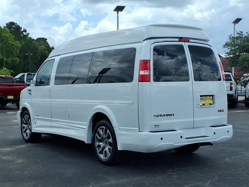 Used 2026 GMC Savana 2500 w/ Driver Convenience Package RWD image 7