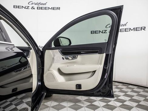 Used 2018 Volvo S90 T5 Momentum w/ Convenience Package image 13