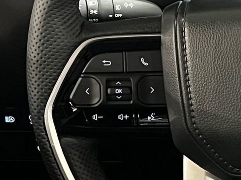 New 2025 Toyota Tundra Platinum image 29