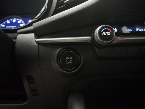 Used 2024 MAZDA MAZDA3 s image 31