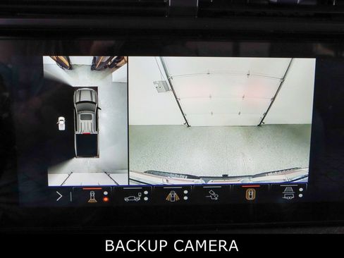 Used 2024 GMC Sierra 1500 AT4 w/ Technology Package image 20