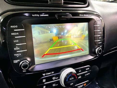 Used 2015 Kia Soul ! w/ Sun & Sound Package image 27