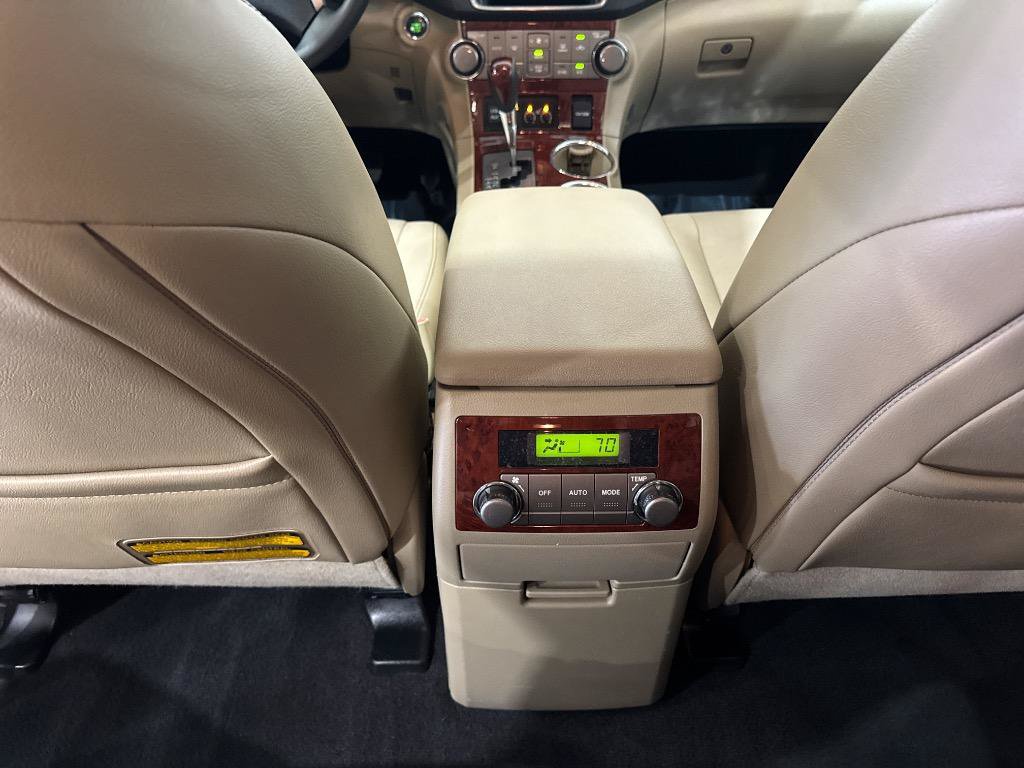 Used 2013 Toyota Highlander Limited AWD/4WD image 57