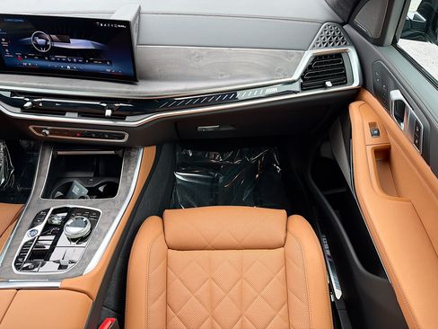 New 2026 BMW X5 M60i AWD/4WD image 17