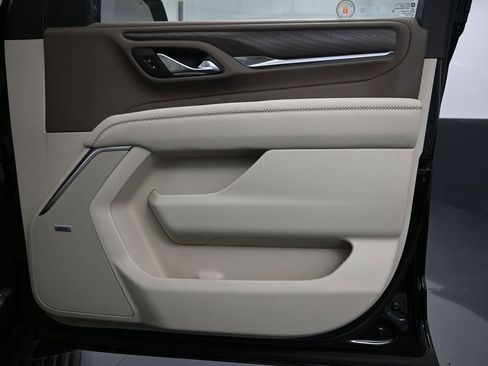 Used 2023 GMC Yukon XL Denali image 54