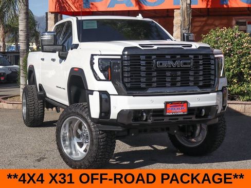 Used 2024 GMC Sierra 2500 Denali Ultimate AWD/4WD image 2
