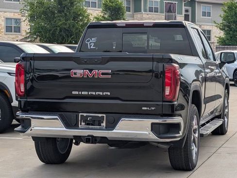 New 2026 GMC Sierra 1500 SLT AWD/4WD image 4