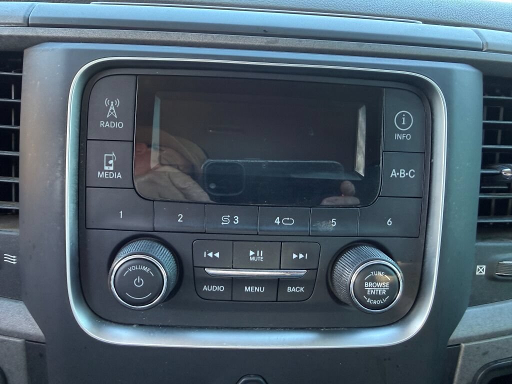 Used 2018 RAM 2500 Tradesman w/ Chrome Appearance Group AWD/4WD image 23