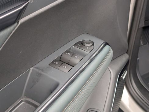 New 2026 GMC Acadia AT4 w/ LPO, Floor Liner Package AWD/4WD image 16