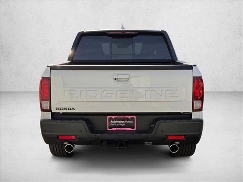 New 2026 Honda Ridgeline Black Edition image 8