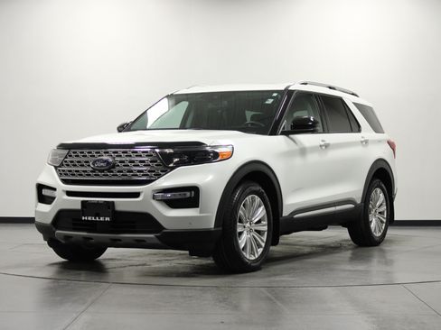 Used 2022 Ford Explorer Limited w/ Equipment Group 301A AWD/4WD image 8