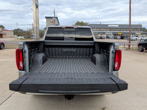 New 2026 GMC Sierra 1500 SLT image 42