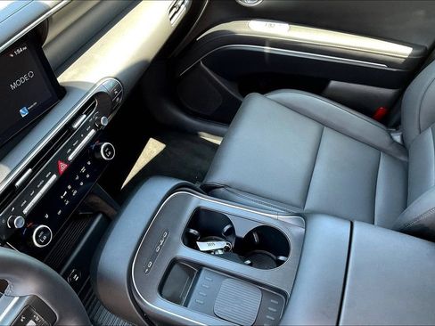 Used 2026 Hyundai Palisade SEL AWD/4WD image 9