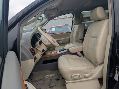 Used 2010 INFINITI QX56 4WD image 7