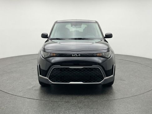 Used 2025 Kia Soul LX w/ LX Technology Package FWD image 2