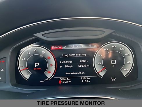 Used 2022 Audi Q8 Premium Plus w/ Premium Plus Package image 18