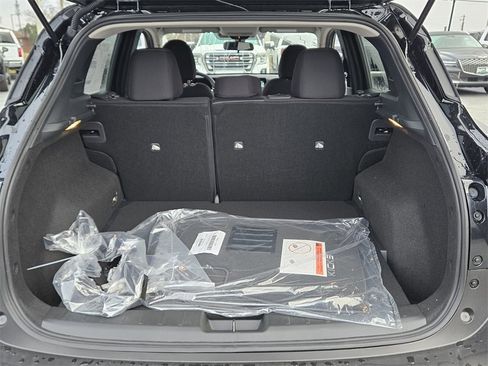 New 2026 Nissan Kicks SV image 10