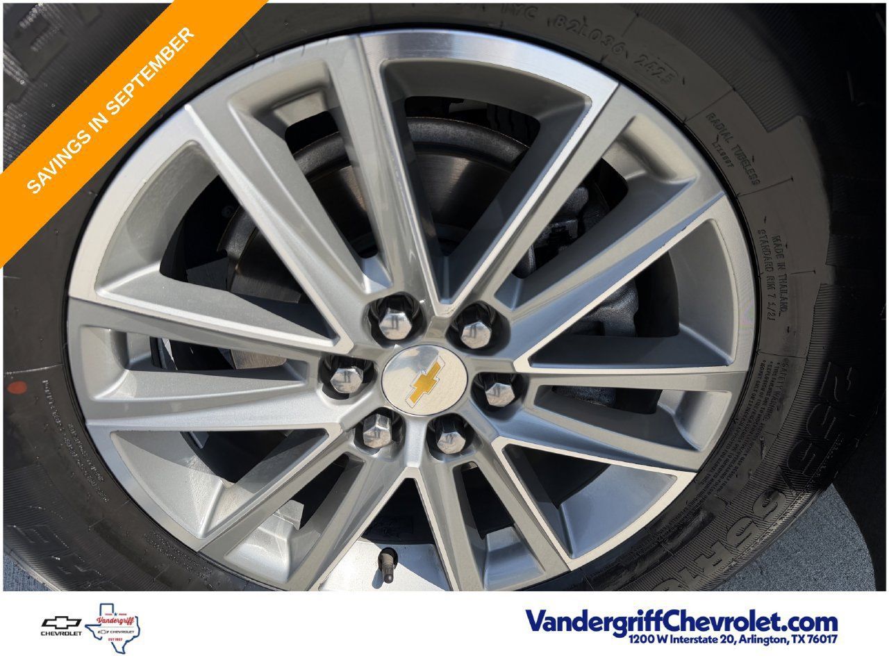 Certified 2023 Chevrolet Traverse LT FWD image 9