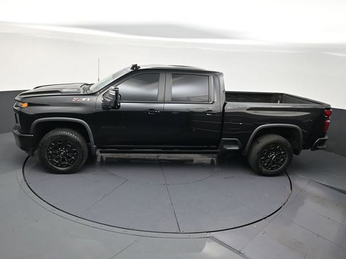 Used 2022 Chevrolet Silverado 2500 LTZ w/ LTZ Plus Package image 14