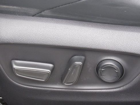 Certified 2022 Toyota RAV4 XSE image 15