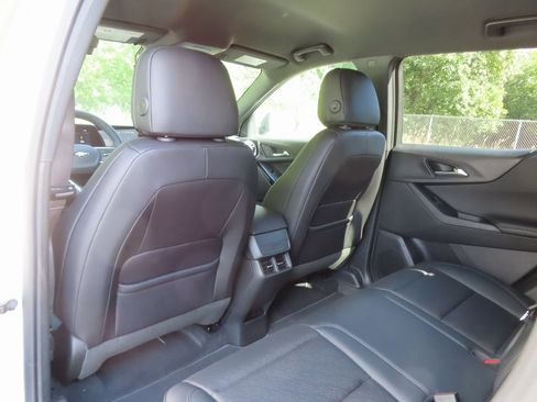 New 2026 Chevrolet Equinox LT w/ Convenience Package II image 24